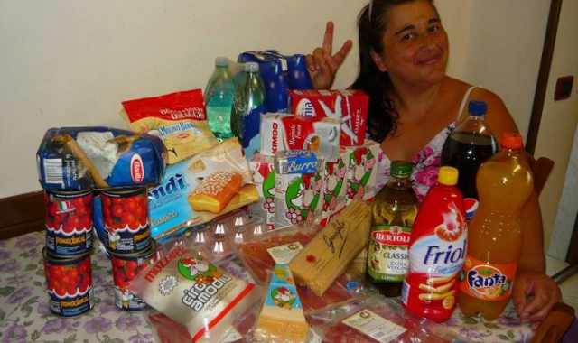 La vita di Emy, la donna che testa i nuovi prodotti in cambio della spesa gratis